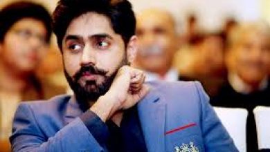 Singer-cum-politician Abrar-ul-Haq’s car crashes
