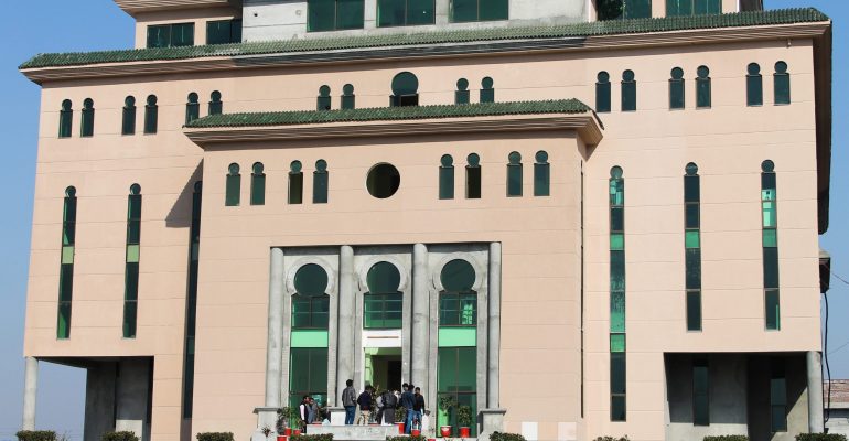 A body of 20-year-old student recovered from UMT hostel in ​​Lahore
