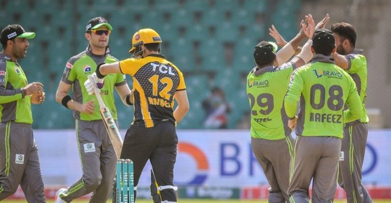 PSL 6: Qalandars beat Zalmai in their first match by 4 wickets 