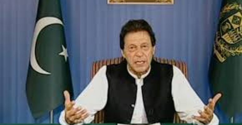 When leadership is corrupt, how can a common man to be honest, says Imran Khan