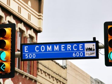 Govt focusing on e-commerce to move forward towards digital Pakistan