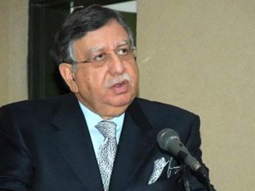  Finance Minister Shaukat Tareen assures business community of resolving their issues 