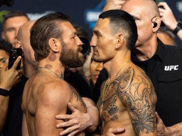 McGregor makes weight ahead of UFC 329 bout against Holloway
