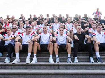 Norway ‘rows’ at the royal palace to welcome back World Cup heroes