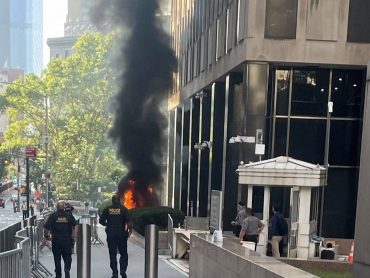 Man arrested after fire outside New York immigration court